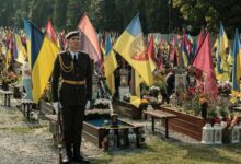 Photo of «Умирают десятками каждый день»: как растут военные потери Украины