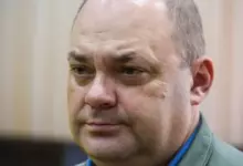 Photo of Экс-губернатора Курской области Алексея Смирнова обвинили в мошенничестве на 1 млрд рублей. Он возглавлял регион всего полгода