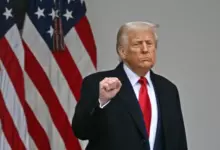 Photo of Угрозы вместо санкций. Демократы обвинили Трампа в помощи Путину