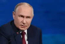 Photo of «Пока не вижу смысла». Путин ответил на предложение Зеленского встретиться и договориться о прекращении огня