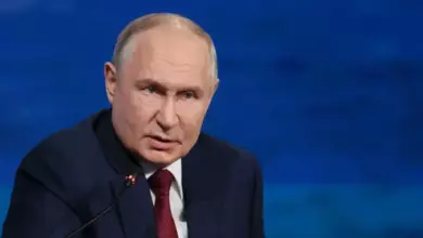 Photo of «Пока не вижу смысла». Путин ответил на предложение Зеленского встретиться и договориться о прекращении огня