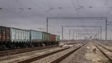 Photo of Удар беспилотника по поезду в аннексированном Крыму. Как ВСУ усиливают блокаду полуострова