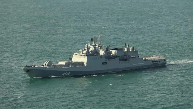 Photo of СМИ: российские военные моряки сделали предупредительный выстрел в сторону яхты в Ла-Манше