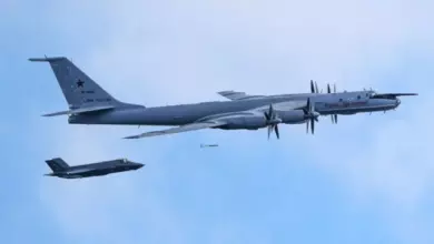 Photo of Британия заявила, что российский Ту-142 совершал опасные маневры около ее авианосца в Норвежском море
