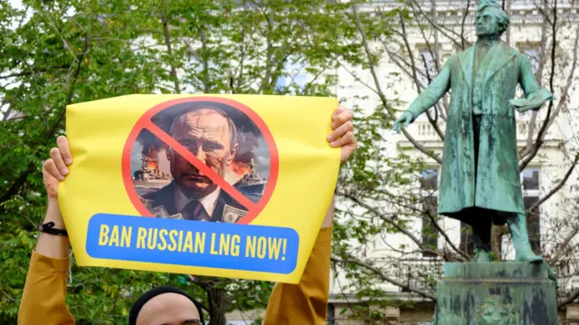 Photo of Евросоюз не смог ужесточить санкции против России. 21-й пакет отложили в долгий ящик