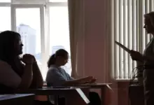 Photo of «Власти не нужно долго учить, нужно, чтобы шли работать». В России школьников вытесняют в колледжи, лишая шанса на высшее образование