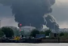 Photo of Массированная атака дронов ВСУ по Петербургу: горит нефтяной терминал