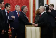 Photo of «Прошу передать наилучшие пожелания Трампу». Путин принимает за закрытыми дверями американскую делегацию, приехавшую говорить о мире