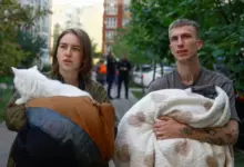 Photo of Уехать нельзя остаться. Жители Киева выбирают между добровольной эвакуацией и еще одной зимовкой в городе под обстрелами
